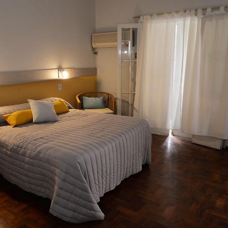 Hostel Kuyuk Mendoza Luaran gambar