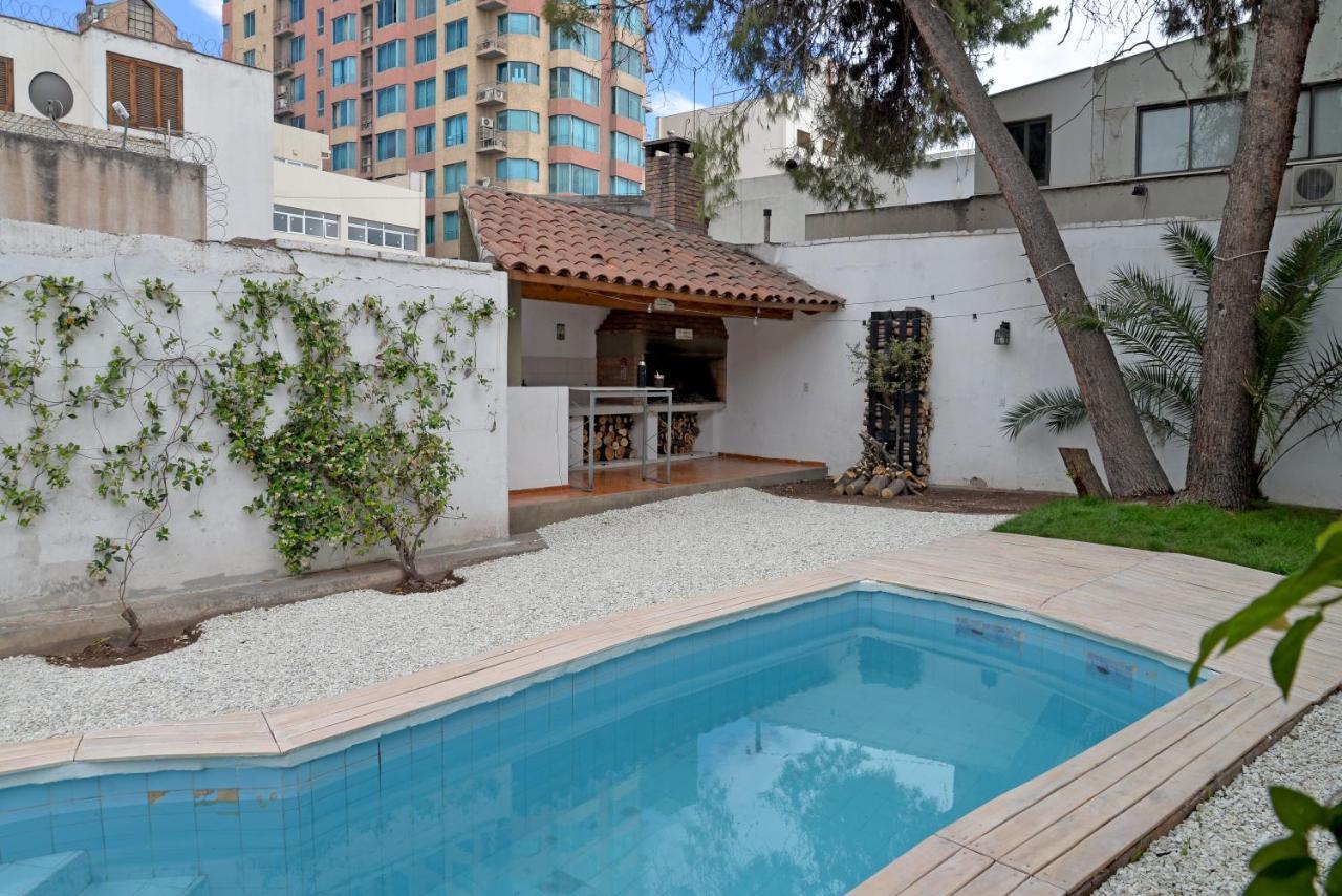 Hostel Kuyuk Mendoza Luaran gambar